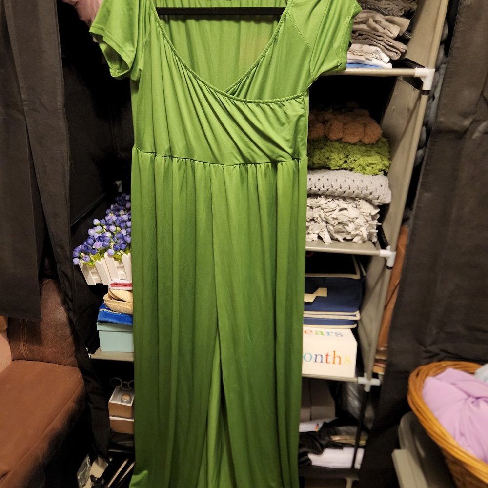 Maternity gown